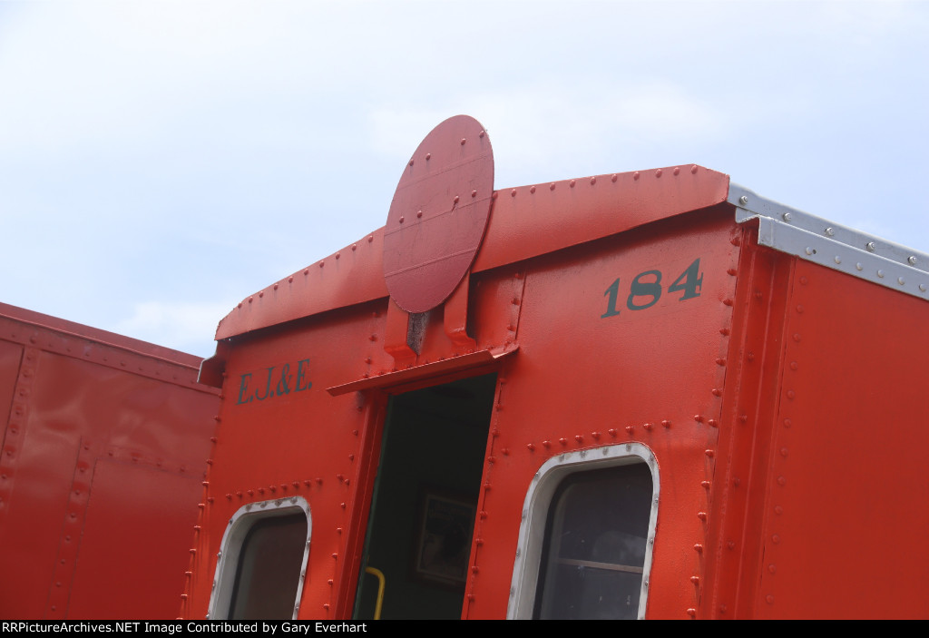 EJE Transfer Caboose #184 - Elgin, Joliet and Eastern